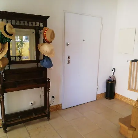 Large Spacious House Overlooking Historic סינטרה