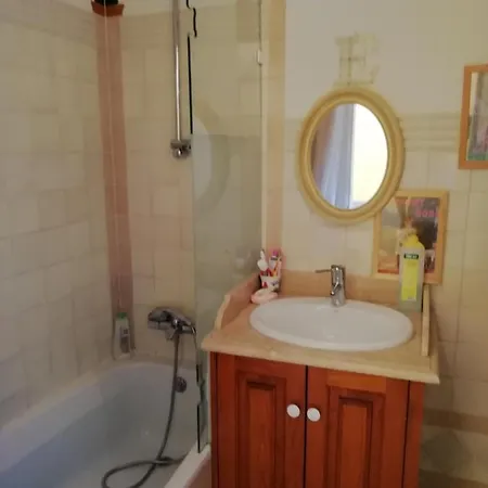 Large Spacious House Overlooking Historic וילה *